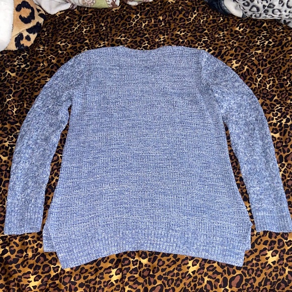 JEANNE PIERRE Light Blue Cable Knit Crewneck Sweater - Picture 10 of 10